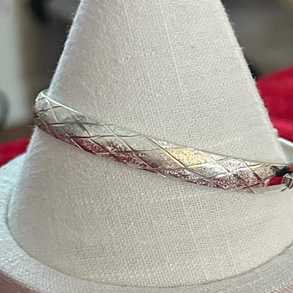 925 Sterling Silver‎ Diamond cut Women's Bangle bracelet